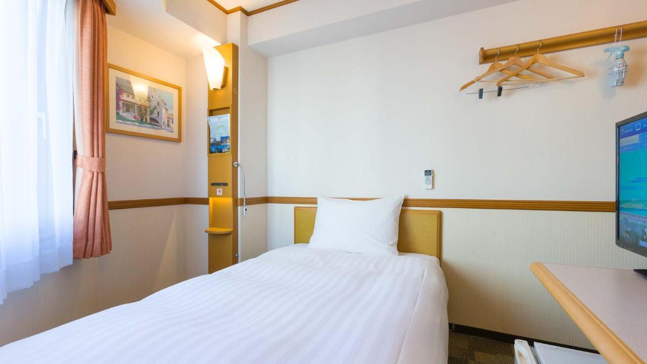 Toyoko Inn Hokkaido Kushiro Juji-Gai Экстерьер фото